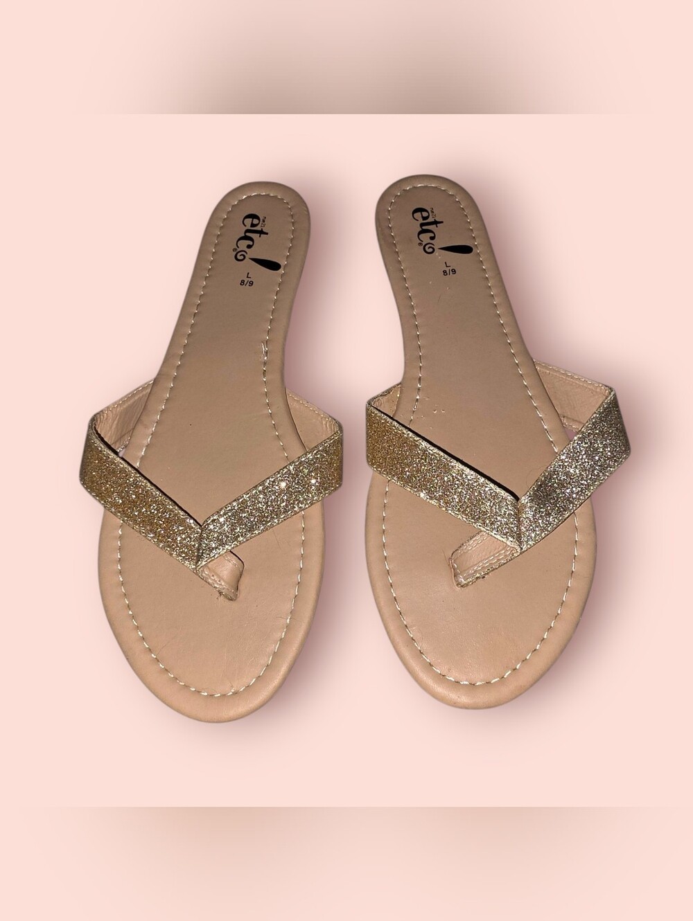 ^ ETC! Women's Sparkle Gold V-strap Flip Flop Sandals